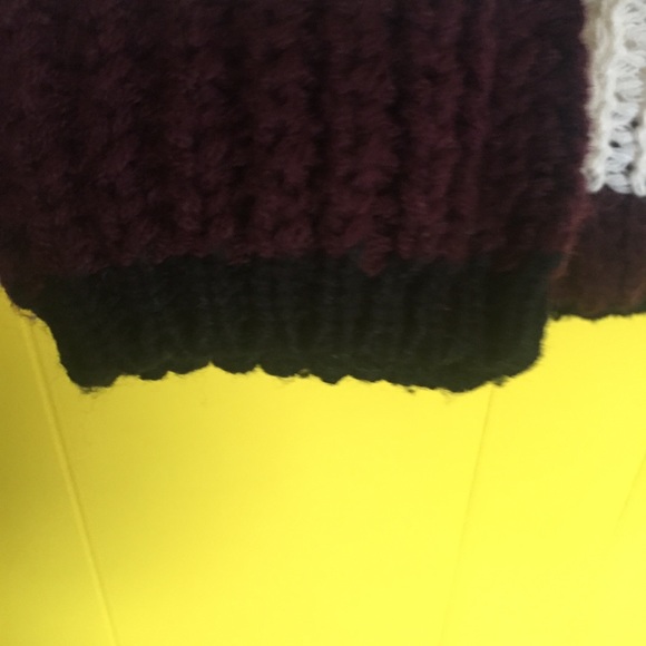 Seductions  Open Knit Ladies Sweater - Picture 5 of 5